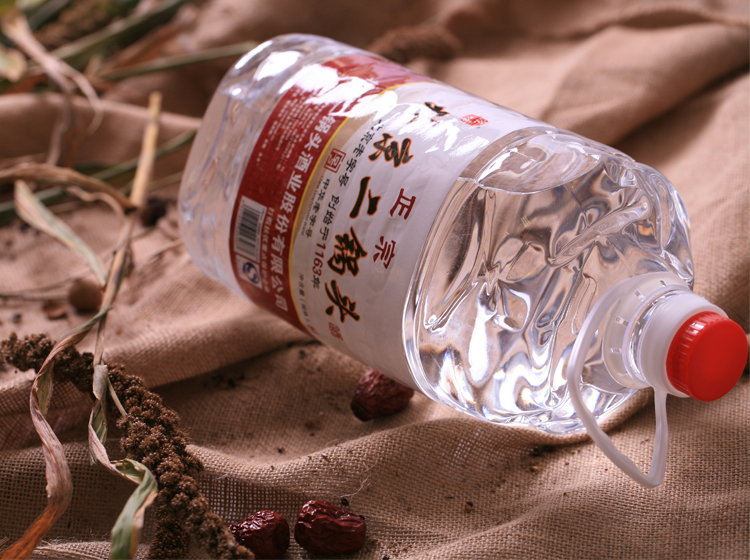 56度京峰北京二锅头酒5l/桶